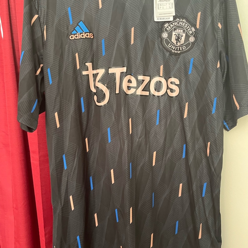 Men’s Manchester United 3rd jersey new